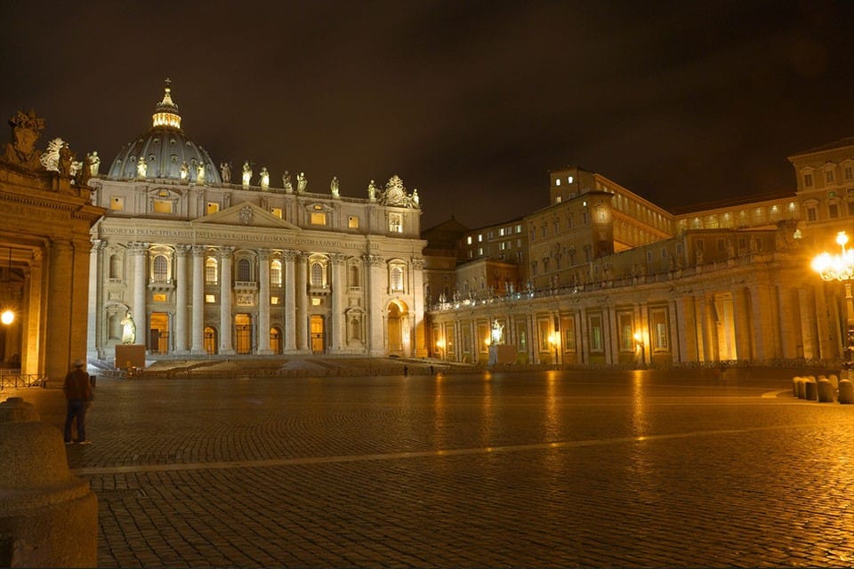 empty Vatican square