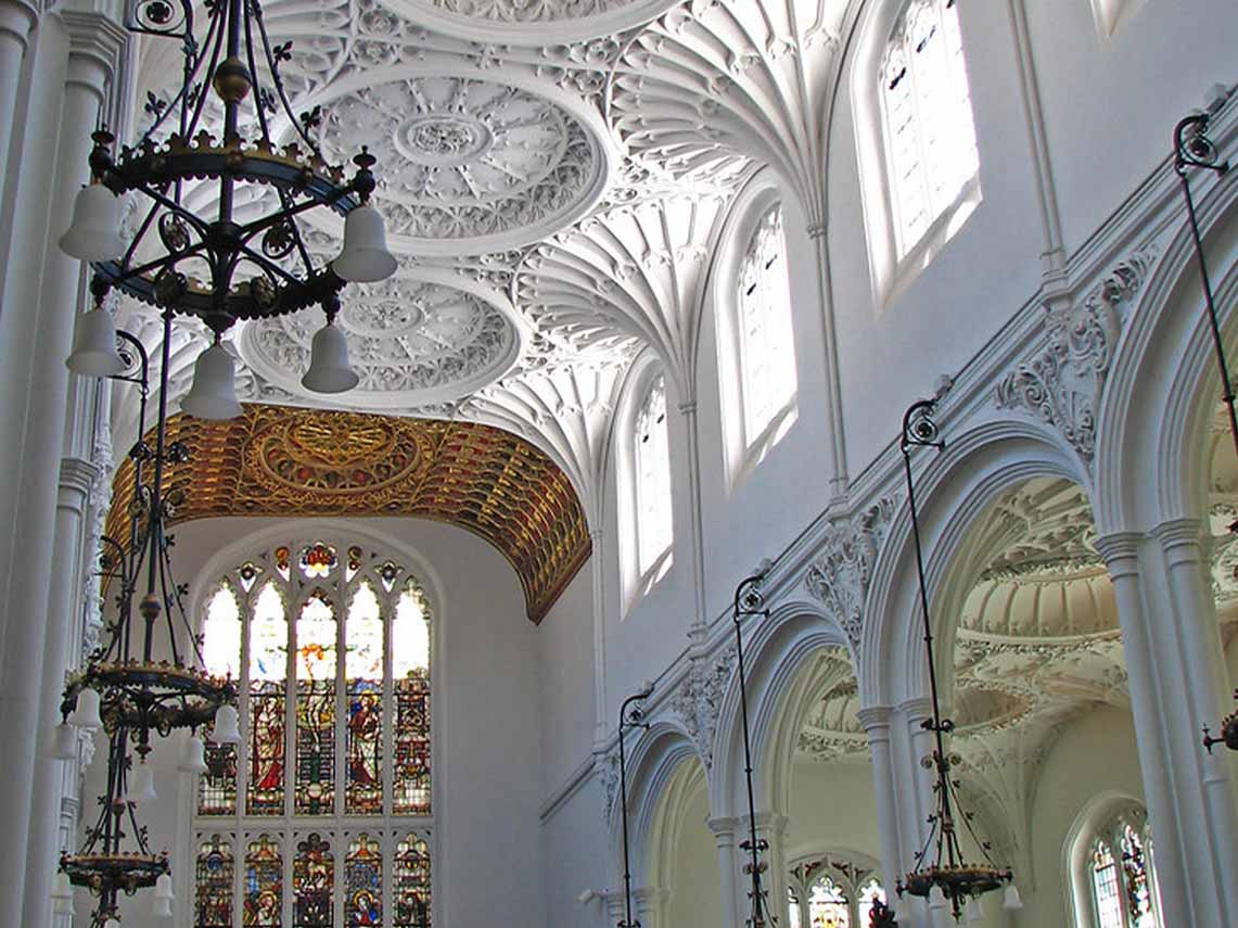 Visit The Guild Church of St Mary Aldermary in Watling Street on your tour of historic London.